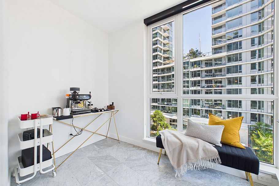 808 68 Smithe Street Vancouver, BC - 11
