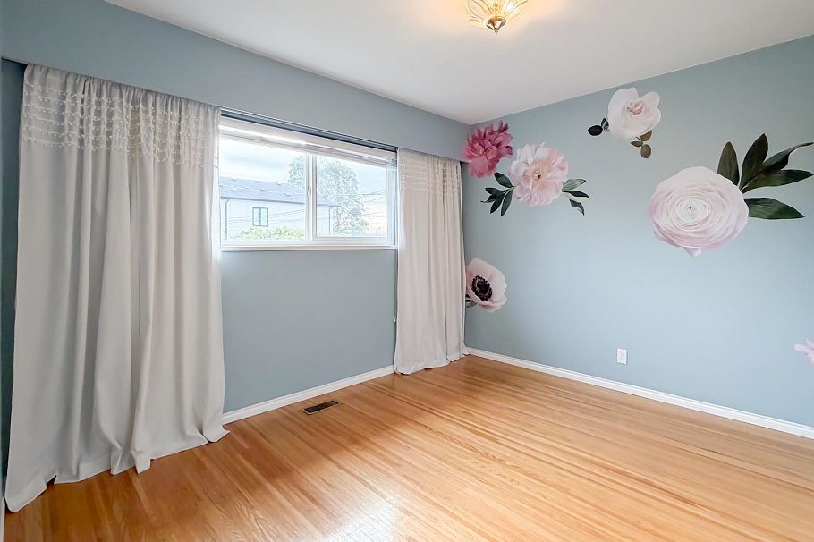 6462 Nanaimo Street Vancouver, BC - 36