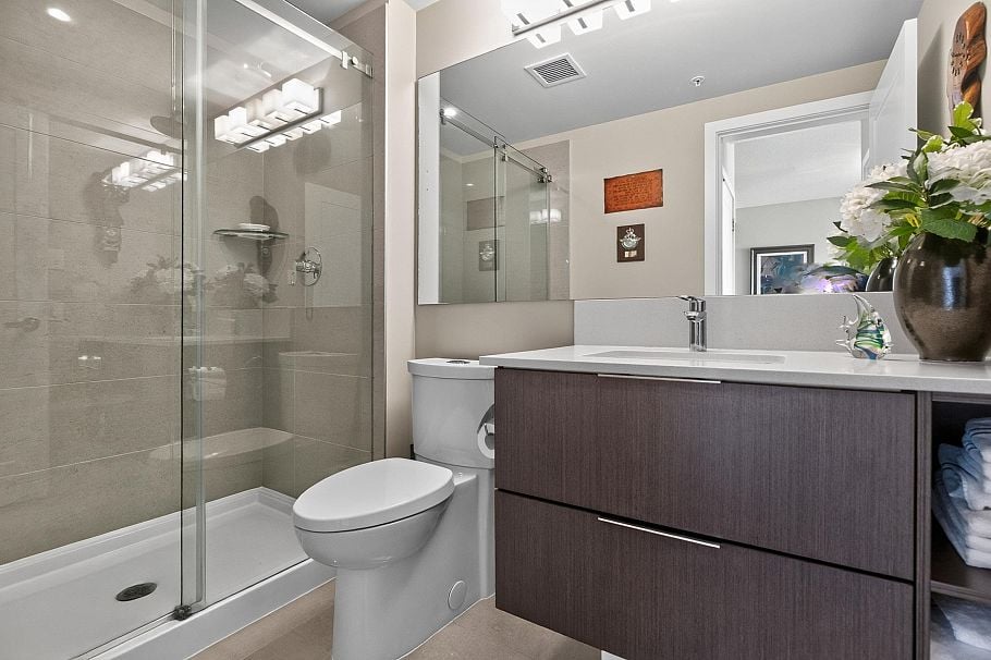 402 3911 Cates Landing Way North Vancouver, BC - 17