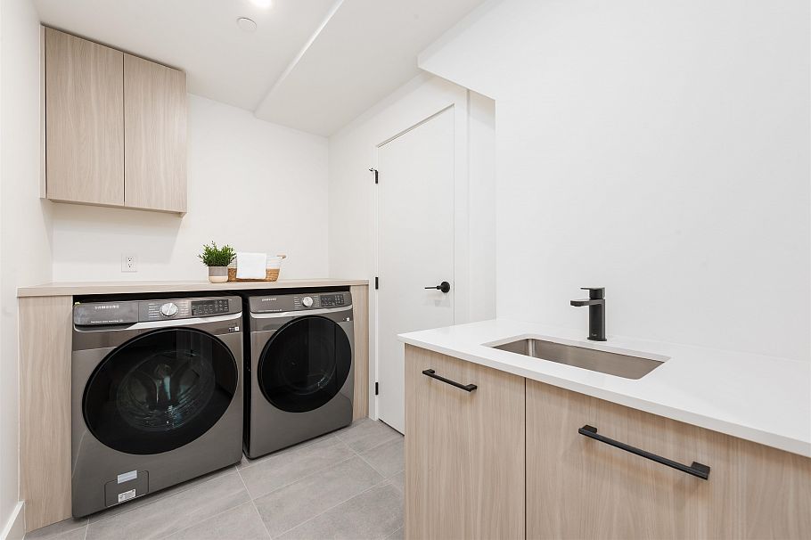 1495 W 52nd Avenue Vancouver, BC - 29
