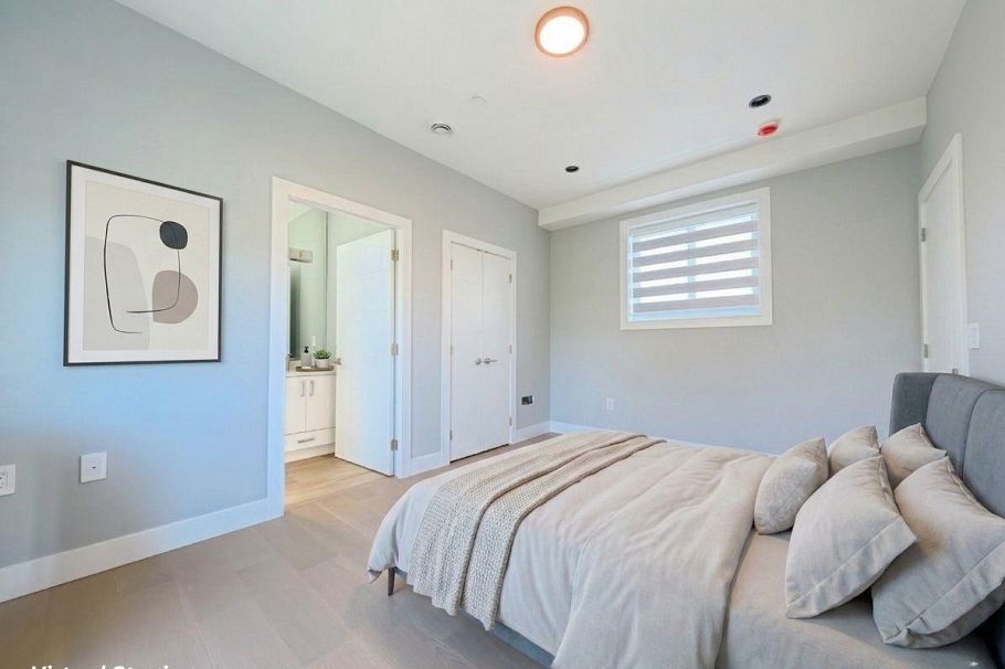 2 2557 W King Edward Avenue Vancouver, BC - 10
