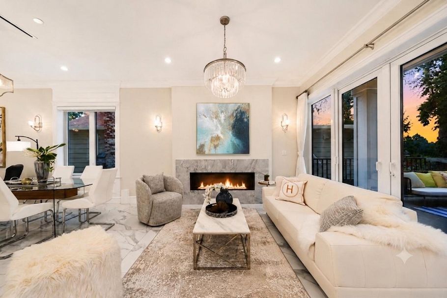 4627 W 15th Avenue Vancouver, BC - 6