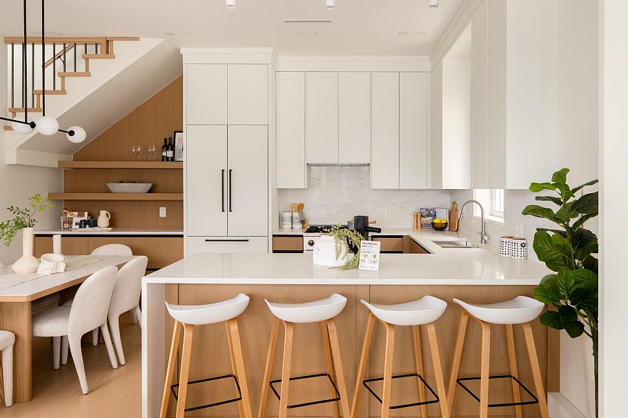 1 3645 Dundas Street Vancouver, BC - 6