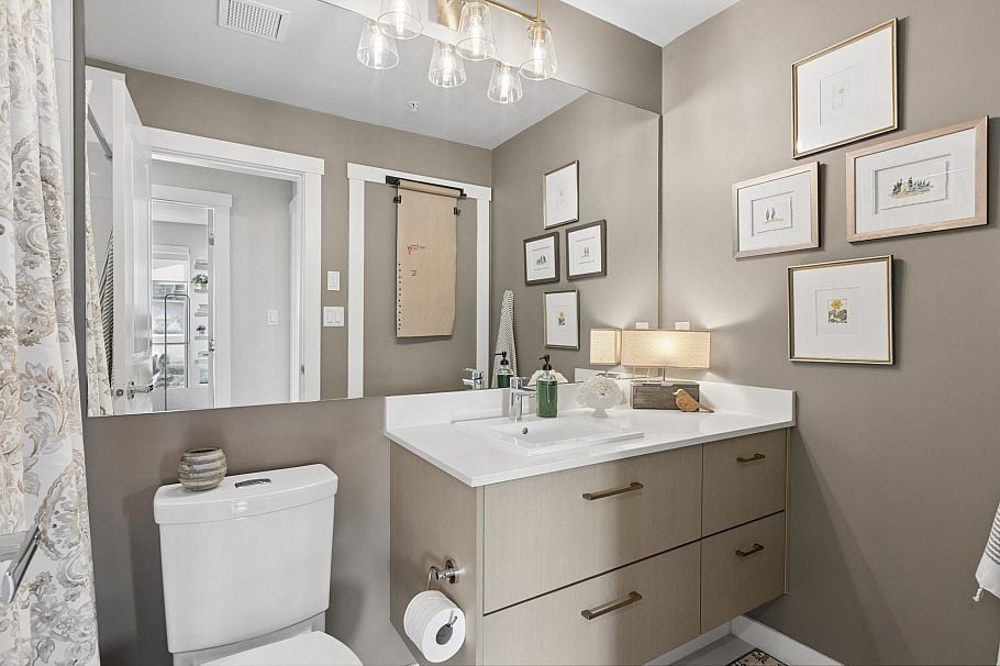 324 255 W 1st Street North Vancouver, BC - 33