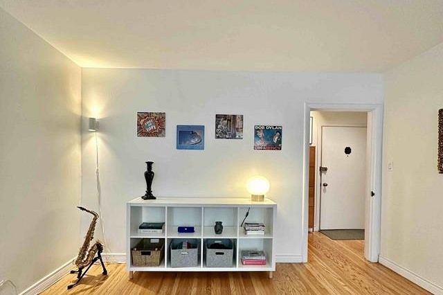 204 1565 Burnaby Street Vancouver, BC - 3