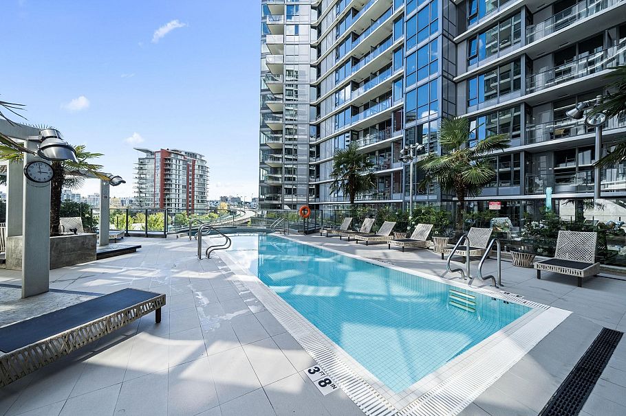 1251 38 Smithe Street Vancouver, BC - 26