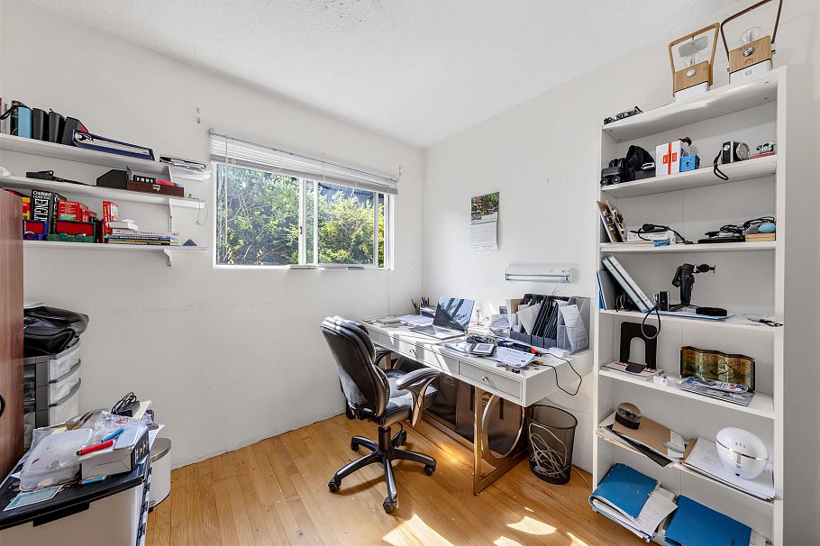 3378 E 26th Avenue Vancouver, BC - 18