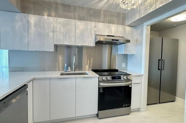 2204 950 Cambie Street Vancouver, BC - 2