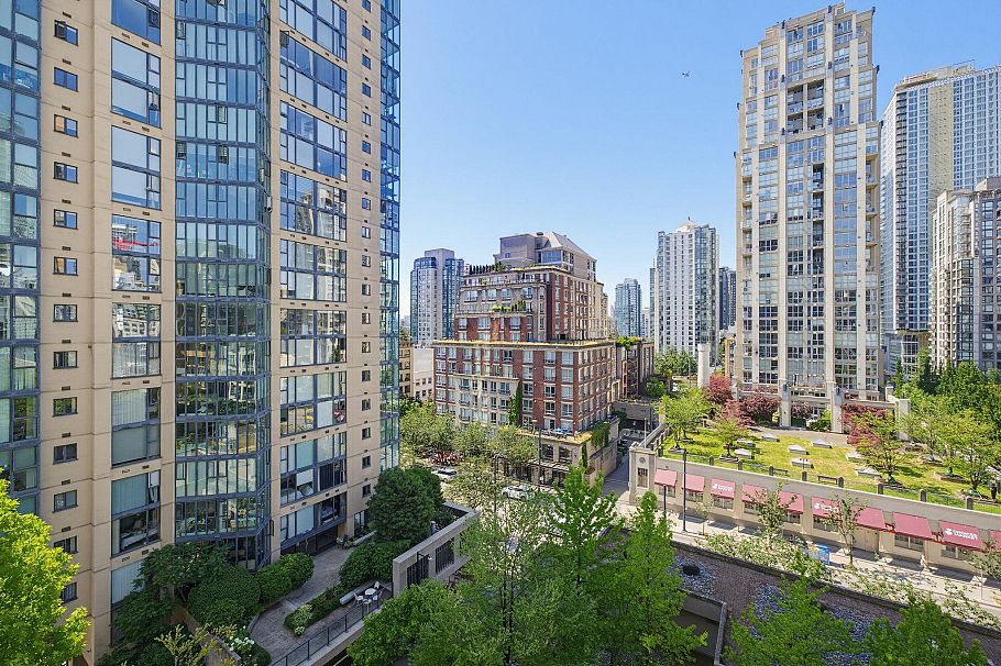 708 1188 Richards Street Vancouver, BC - 31