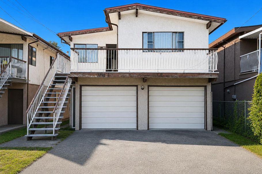 3292 E 43rd Avenue Vancouver, BC - 13