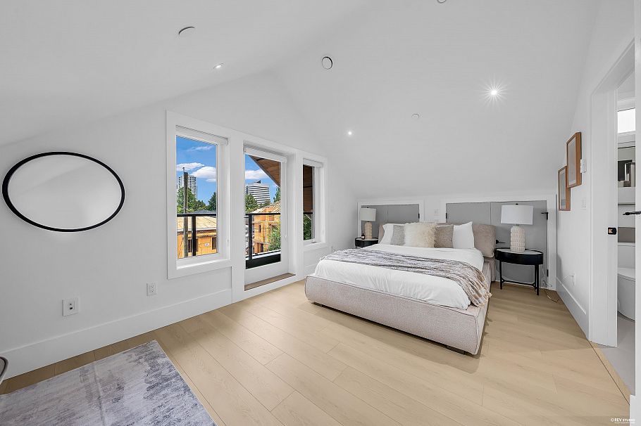 2 3627 E 45th Avenue Vancouver, BC - 23