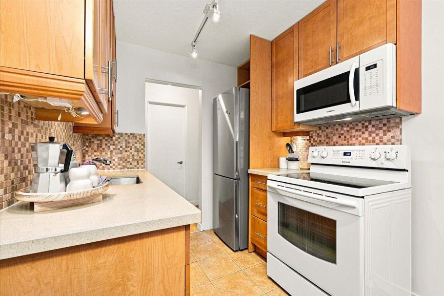 208 3787 W 4th Avenue Vancouver, BC - 7