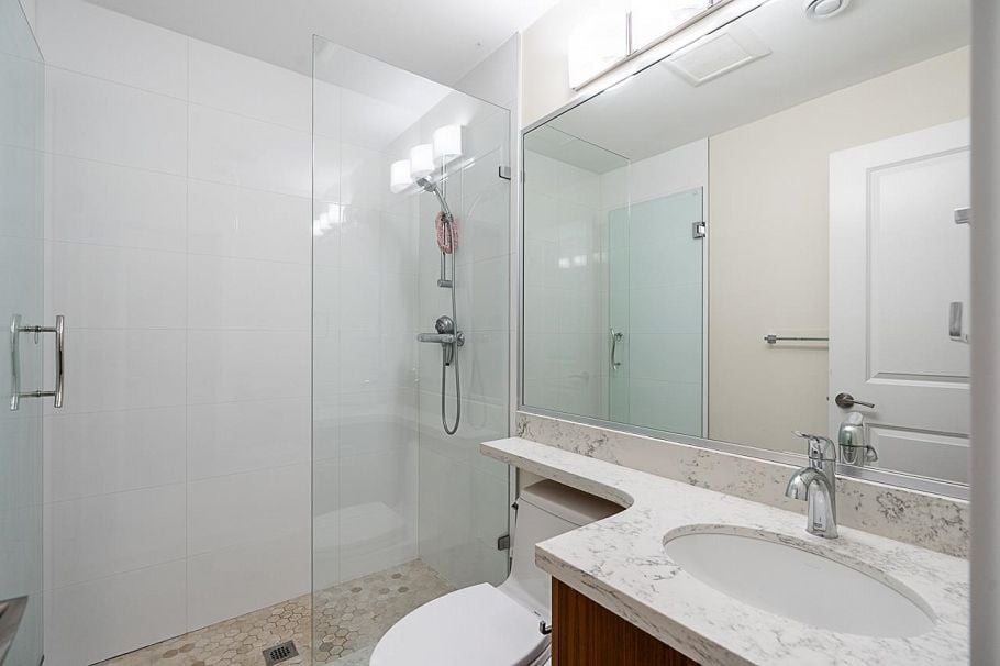 152 W 48th Avenue Vancouver, BC - 27