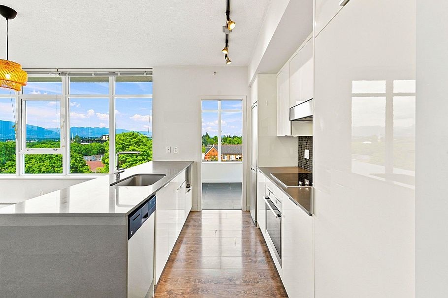 709 2788 Prince Edward Street Vancouver, BC - 4