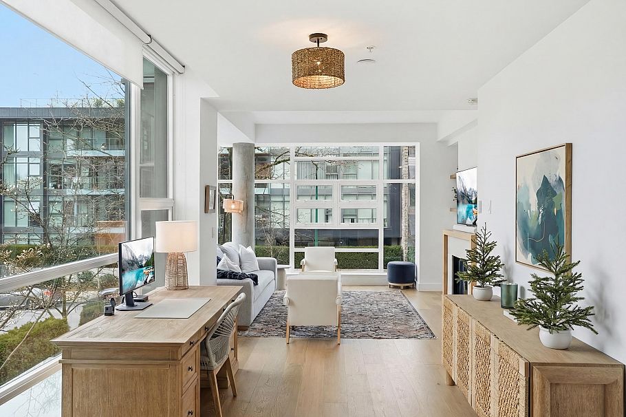 1576 W 8 Avenue Vancouver, BC - 9