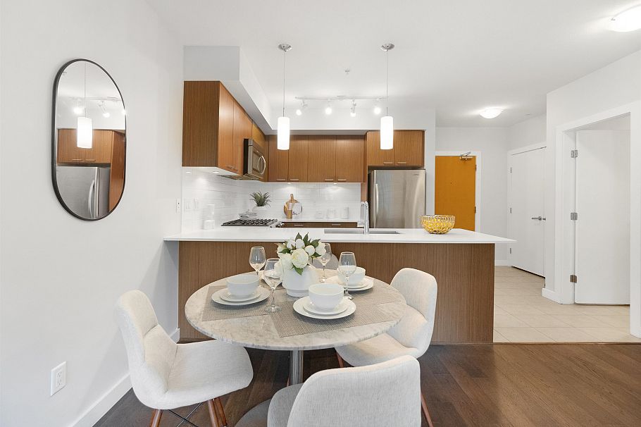 319 1330 Marine Drive North Vancouver, BC - 7