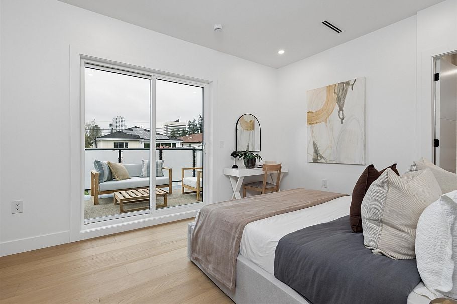 2 3639 E 46th Avenue Vancouver, BC - 18