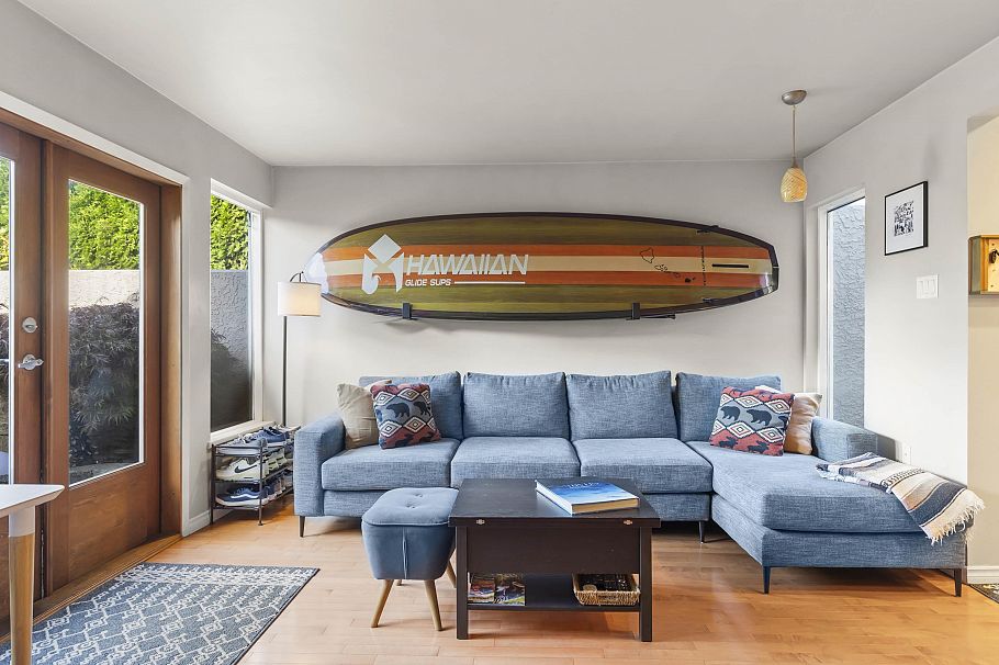 102 2535 York Avenue Vancouver, BC - 3