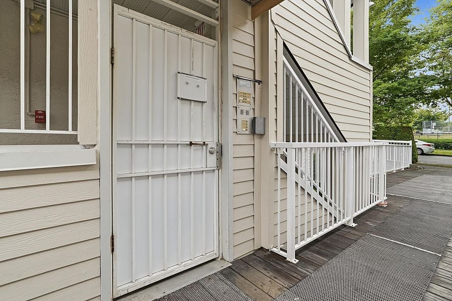 101 2295 Pandora Street Vancouver, BC - 25