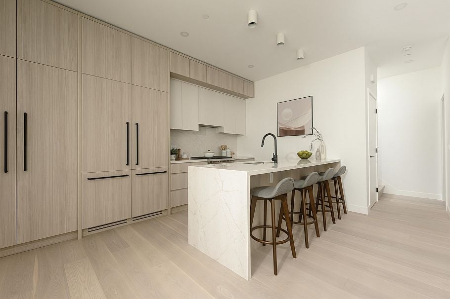 1 2755 W 11th Avenue Vancouver, BC - 6