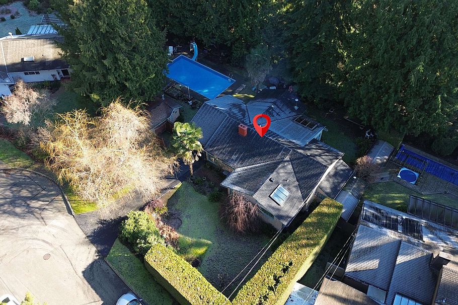 1670 Ayleslynn Drive North Vancouver, BC - 32
