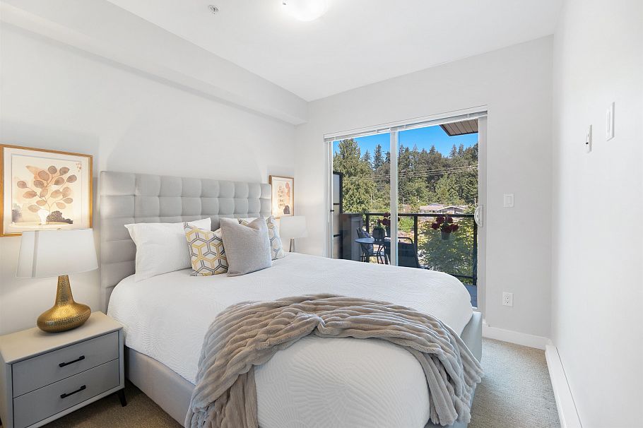 319 1330 Marine Drive North Vancouver, BC - 11