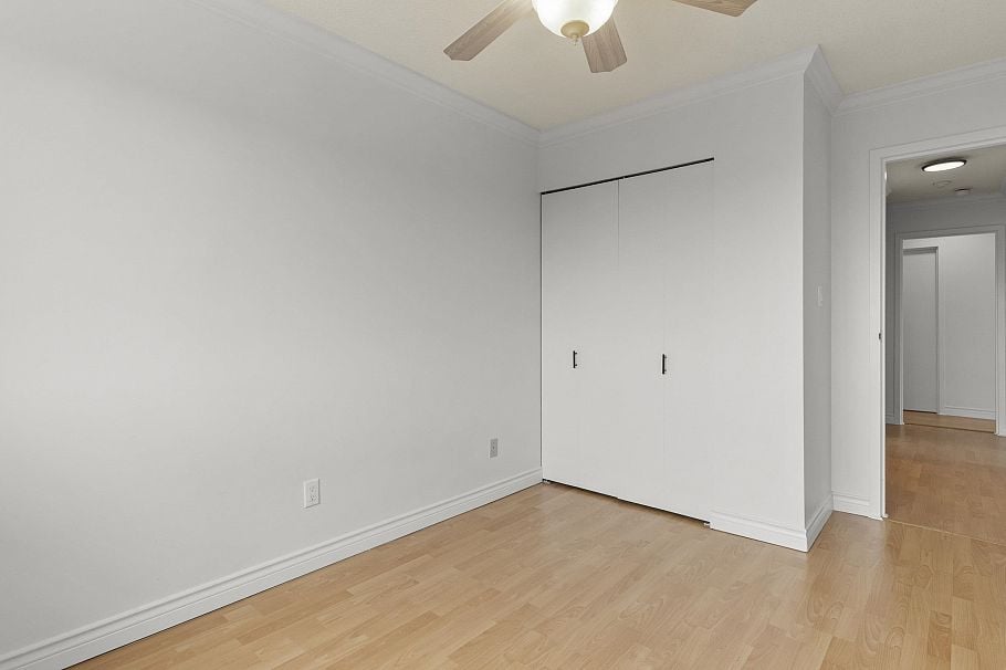 307 308 W 2nd Street North Vancouver, BC - 22