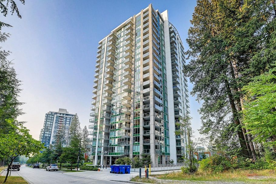 2207 3355 Binning Road Vancouver, BC - 2