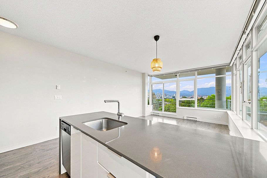 709 2788 Prince Edward Street Vancouver, BC - 25
