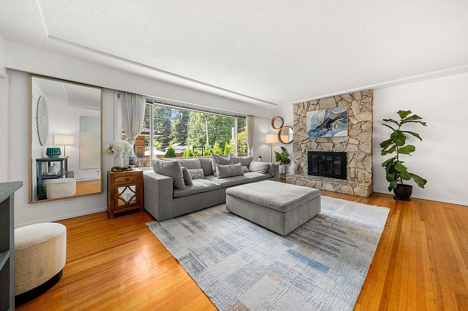 1118 Wendel Place North Vancouver, BC - 10