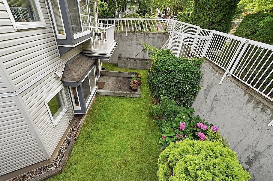 101 2295 Pandora Street Vancouver, BC - 26