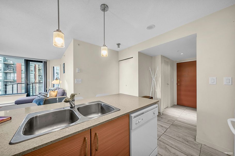 1001 928 Homer Street Vancouver, BC - 10
