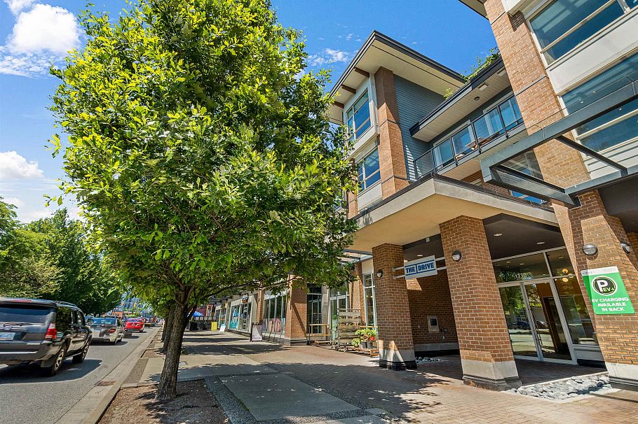 319 1330 Marine Drive North Vancouver, BC - 26