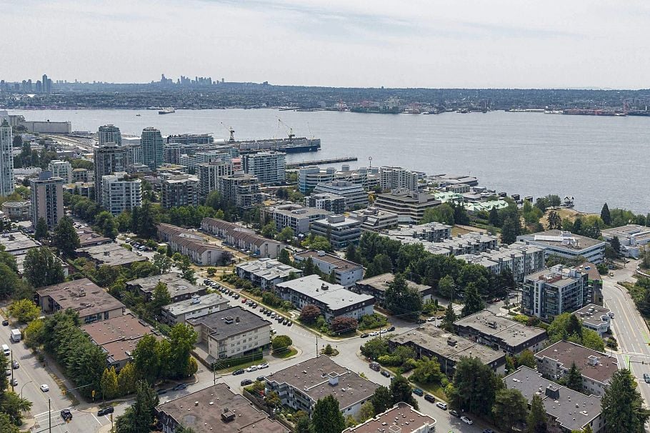 307 308 W 2nd Street North Vancouver, BC - 8