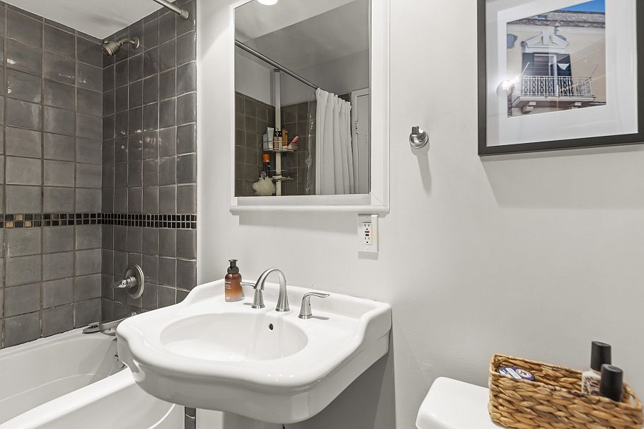 102 2535 York Avenue Vancouver, BC - 14