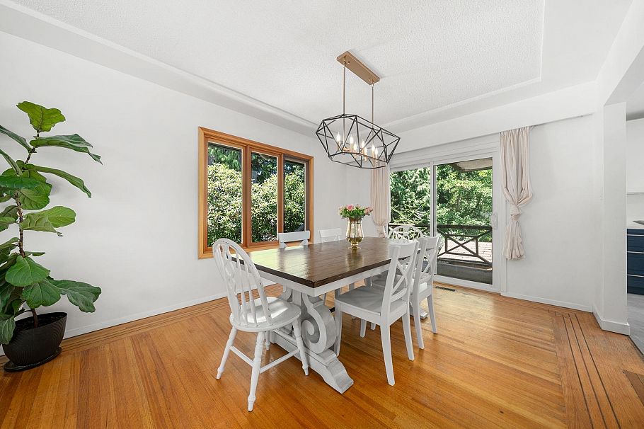 1118 Wendel Place North Vancouver, BC - 15