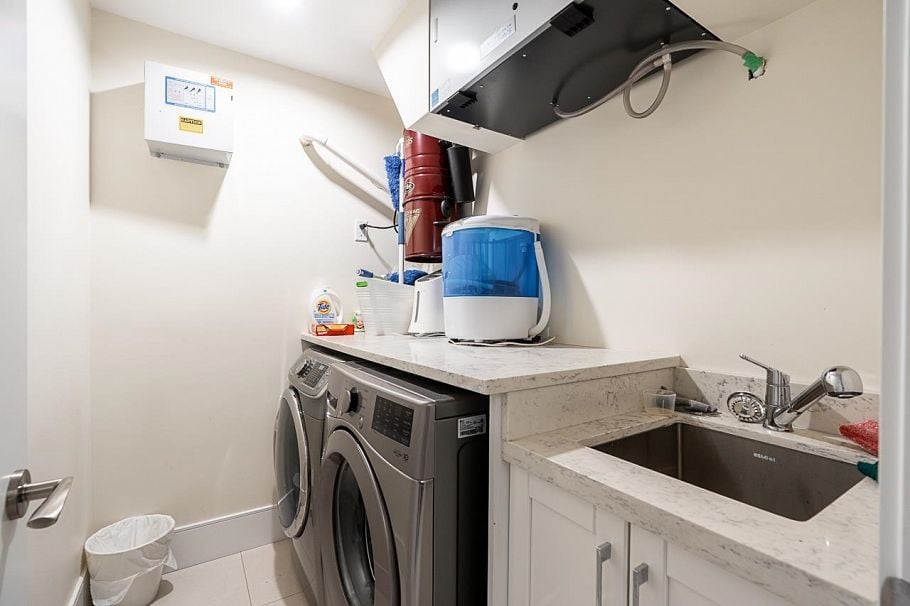 152 W 48th Avenue Vancouver, BC - 28