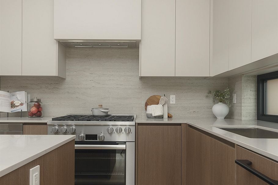 1 2637 W 12th Avenue Vancouver, BC - 8