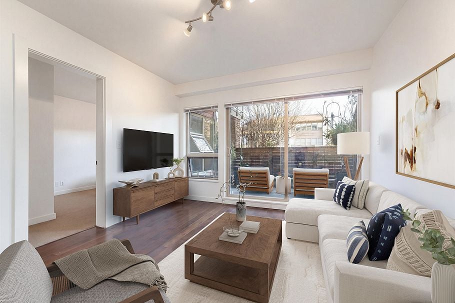 109 1033 St. Georges Avenue North Vancouver, BC - 2