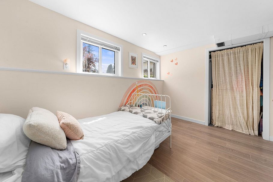 1118 Wendel Place North Vancouver, BC - 29