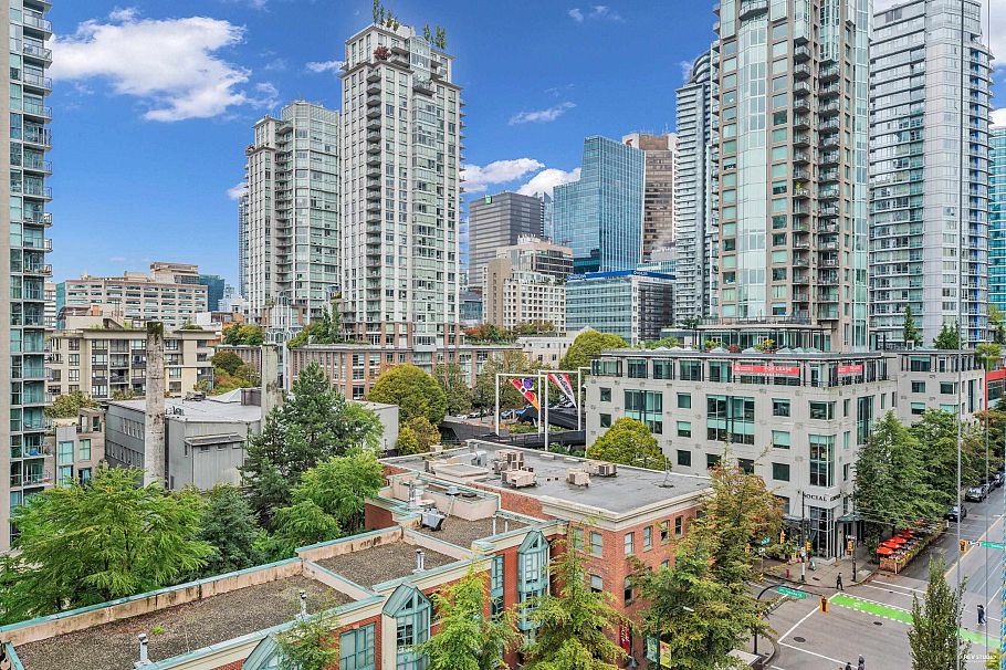 1001 928 Homer Street Vancouver, BC - 2
