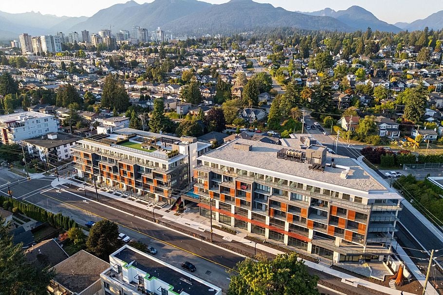 663 422 E 3rd Street North Vancouver, BC - 29