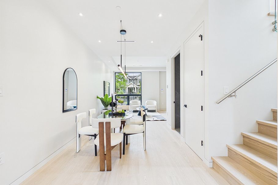 2230 W 21st Avenue Vancouver, BC - 9