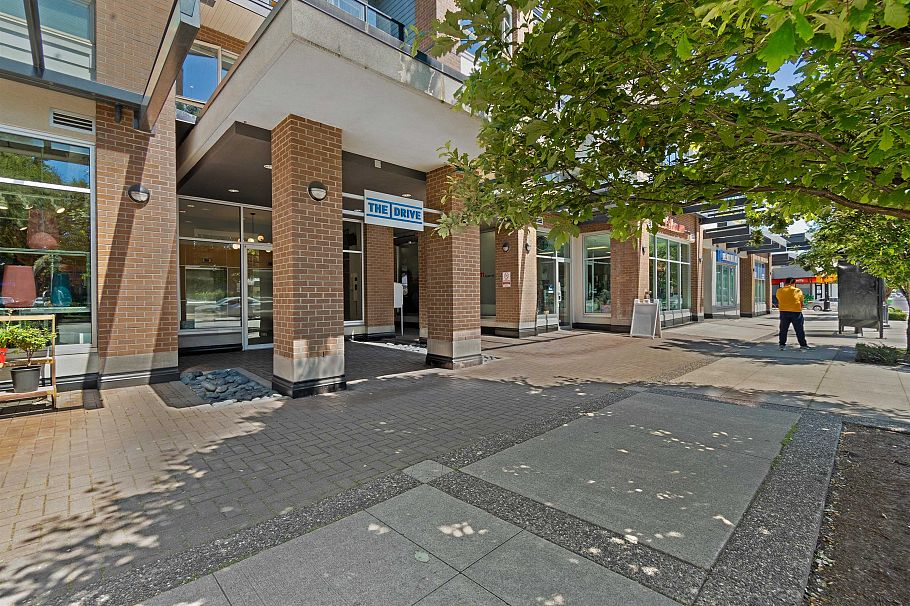 319 1330 Marine Drive North Vancouver, BC - 25