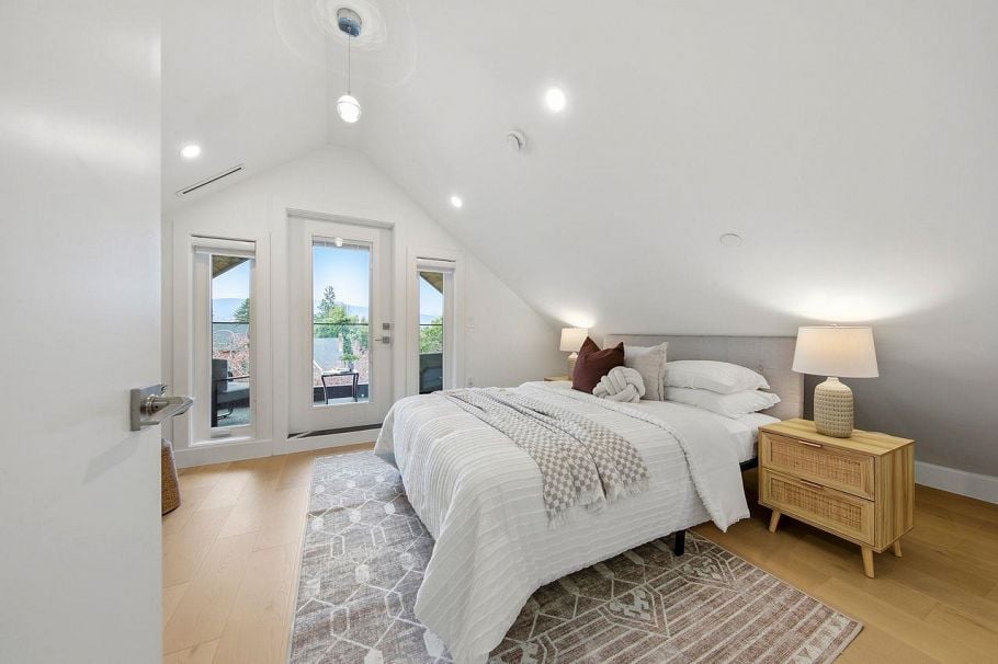 1 3708 W 18th Avenue Vancouver, BC - 32