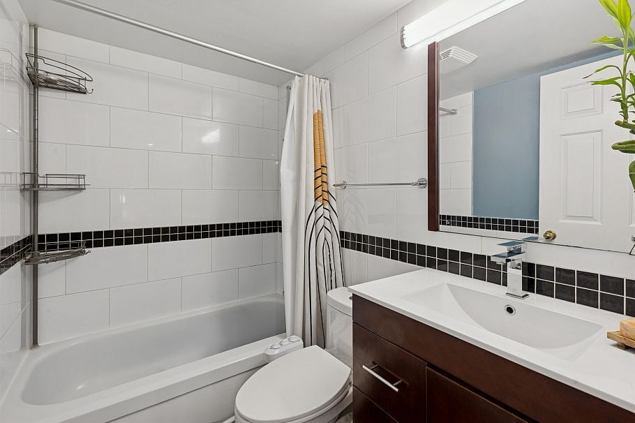 102 1689 E 4th Avenue Vancouver, BC - 22
