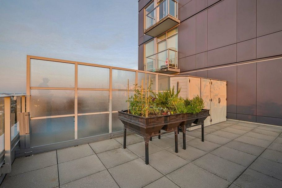 3204 5470 Ormidale Street Vancouver, BC - 32