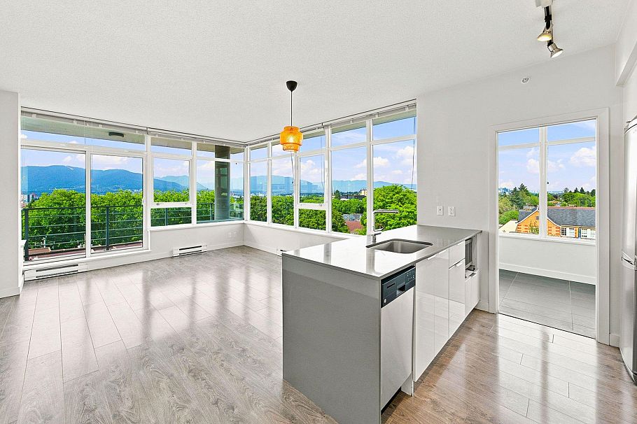 709 2788 Prince Edward Street Vancouver, BC - 1
