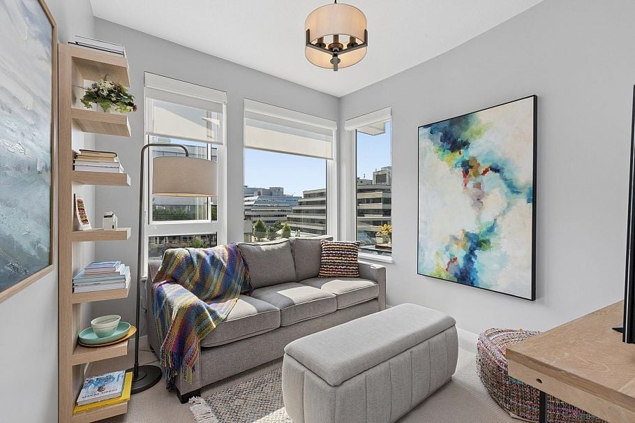 324 255 W 1st Street North Vancouver, BC - 32