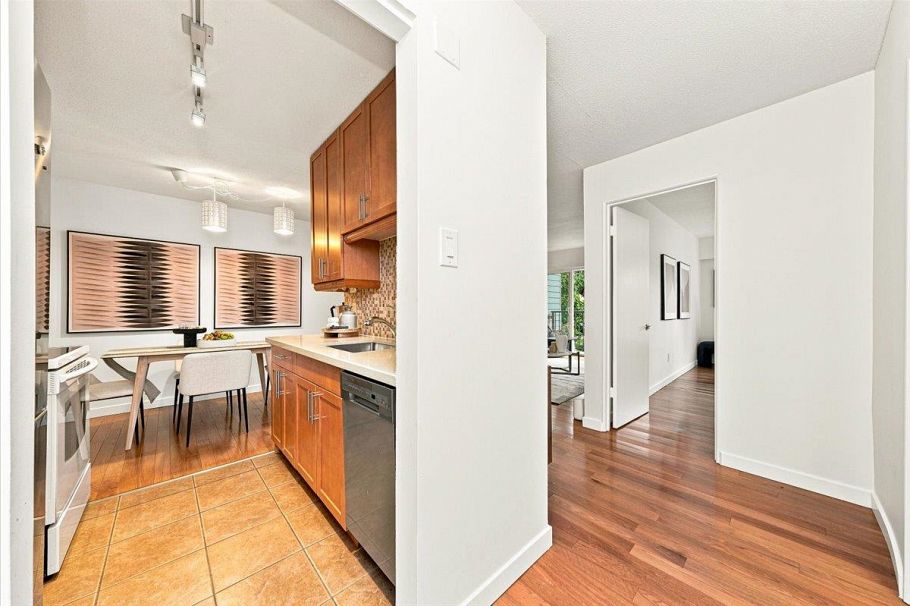 208 3787 W 4th Avenue Vancouver, BC - 9
